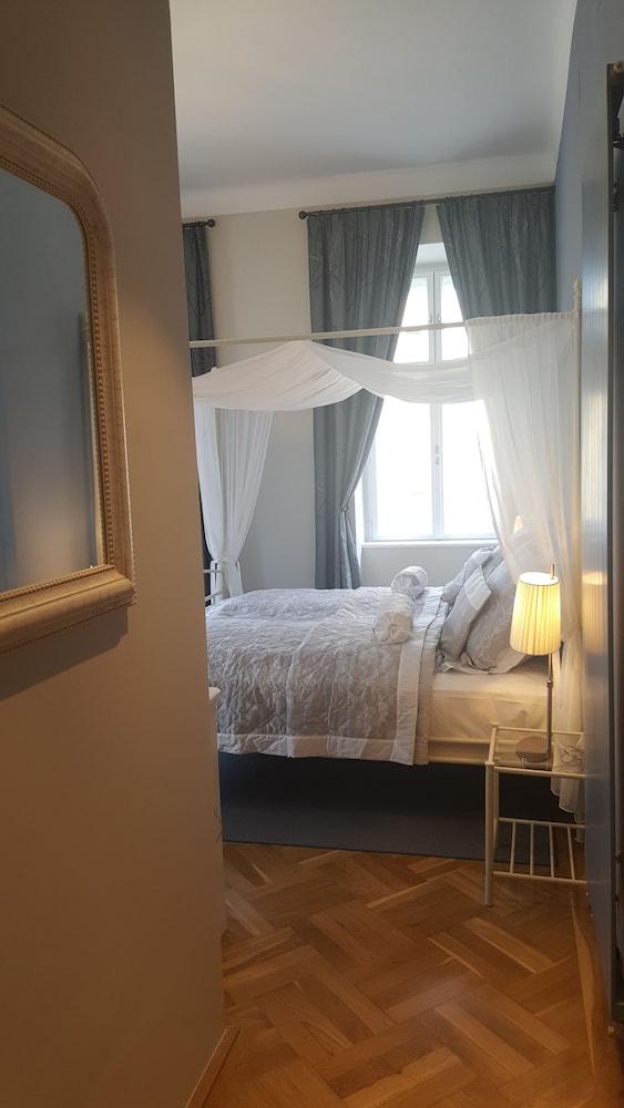 Boutique Kugel 3* Vienne