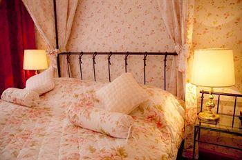 Boutique Kugel Hotel 3*